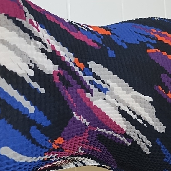 Y2K Colorful Abstract Bubble Waffle Stretchy Textured Shell Tank Top - Picture 2 of 9